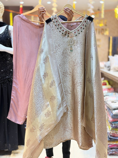 NUDE PINK KANCHIVERM BANARASI SUIT