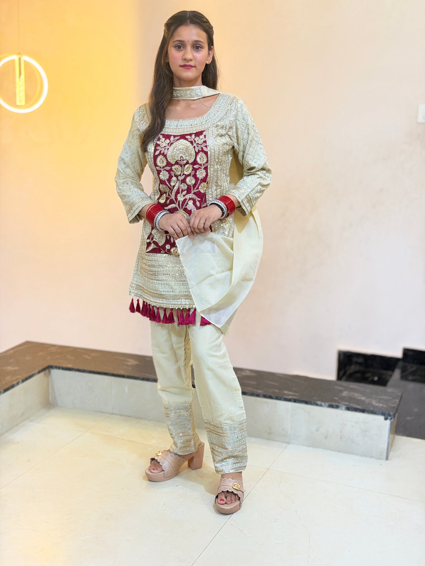 IVORY WITH DUEL COLOUR BEAUTIFUL DESIGN SUIT