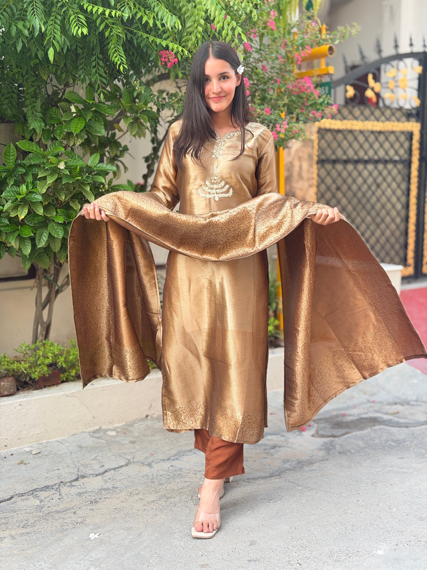 GOLDEN KANCHIVRM OMBRE DESIGNER SUIT