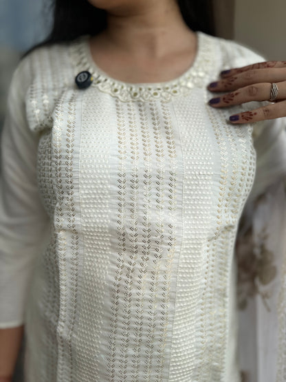 Chiken Embroidery Suit (Style No 1109)