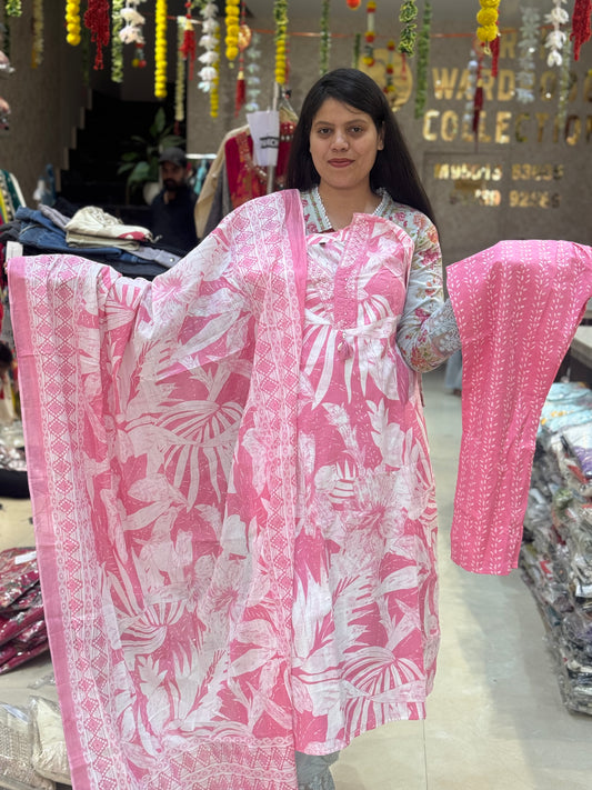 "Indipehnawa Royal Radiance Suit – Grace in Every Thread"