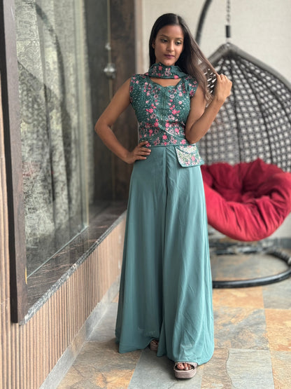 GREEN EMBROIDERY HEAVY GEORGETTE DIVIDER