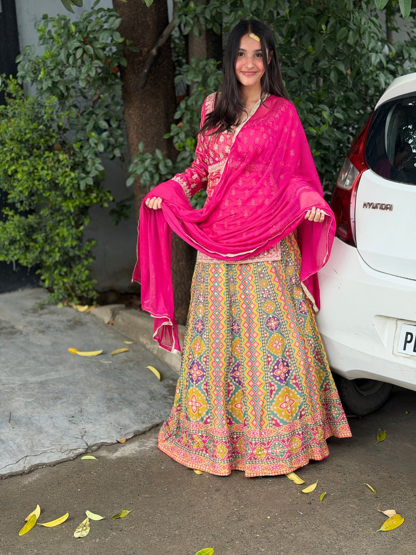 BANARSI LEHNGA IN JIMMY CHU SHAHA WITH DESINER SHIRT