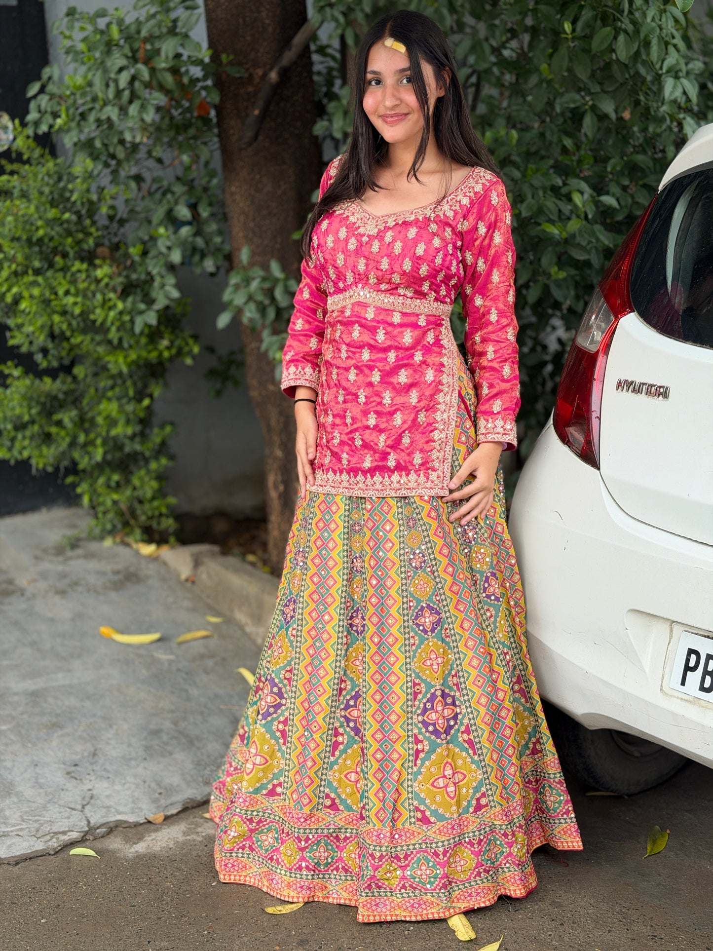 BANARSI LEHNGA IN JIMMY CHU SHAHA WITH DESINER SHIRT