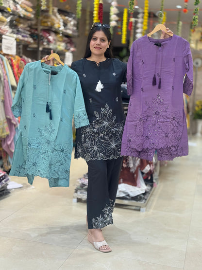 WHITE THREAD CORDSET WITH INDIPEHNAWA