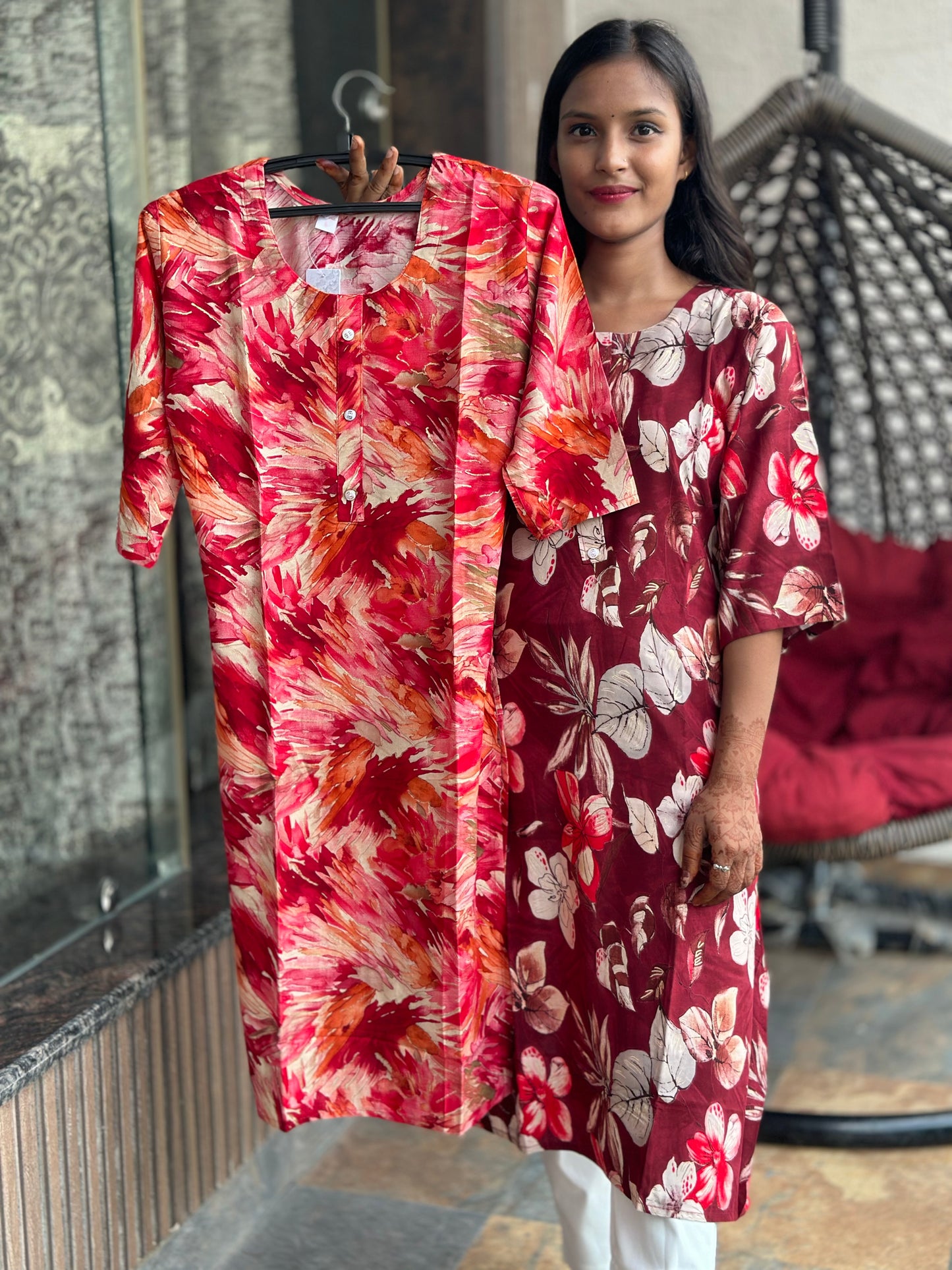 INDIPEHNAWA FLORAL PRINT STRAIGHT KURTA