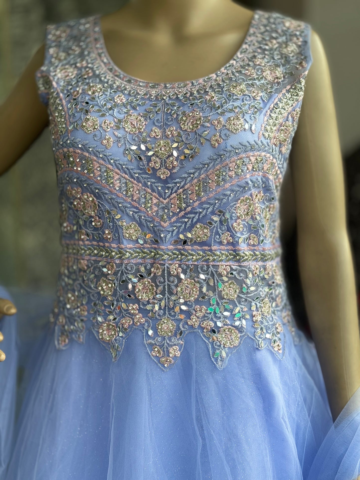 INDIPEHNAWA PARTY GOWN