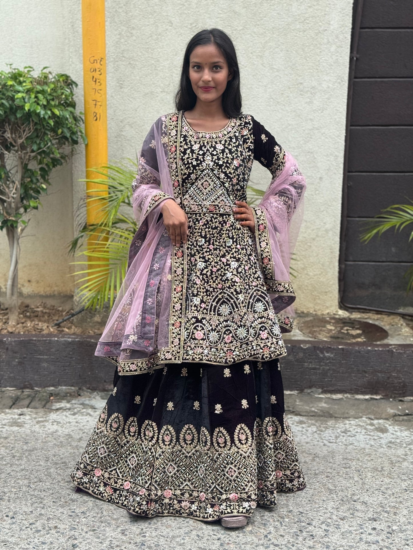 INDIPEHNAWA PREMIUM BRIDAL PAMPLUM LEHNGA