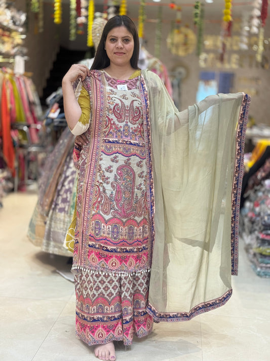 BEAUTIFULL STRAIGHT FIT PLAZO WITH FULL MIRROR WORK BY INDIPEHNAWA