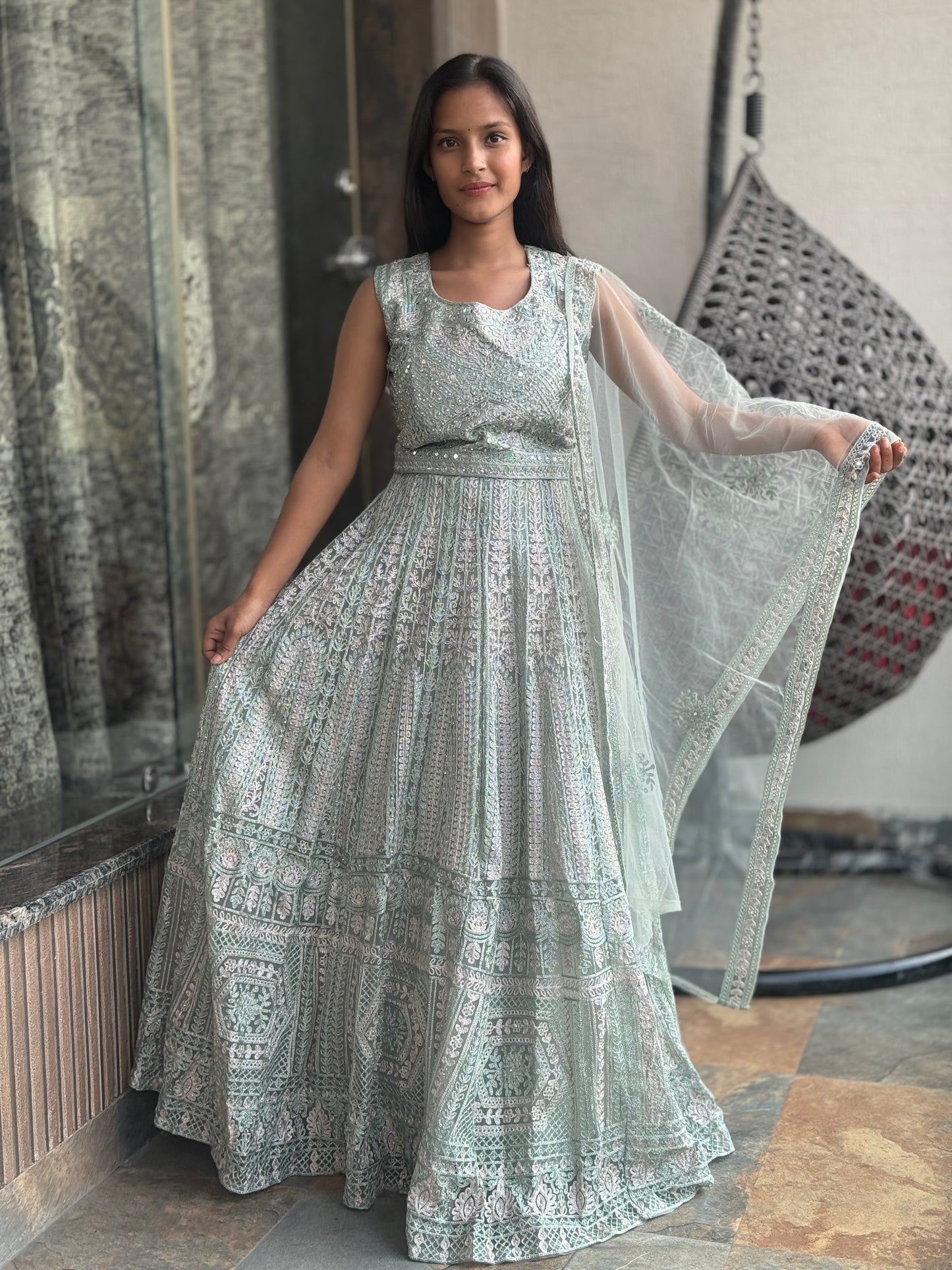 DUAL SHADE LUKHNAVI THREAD WORK LEHNGA