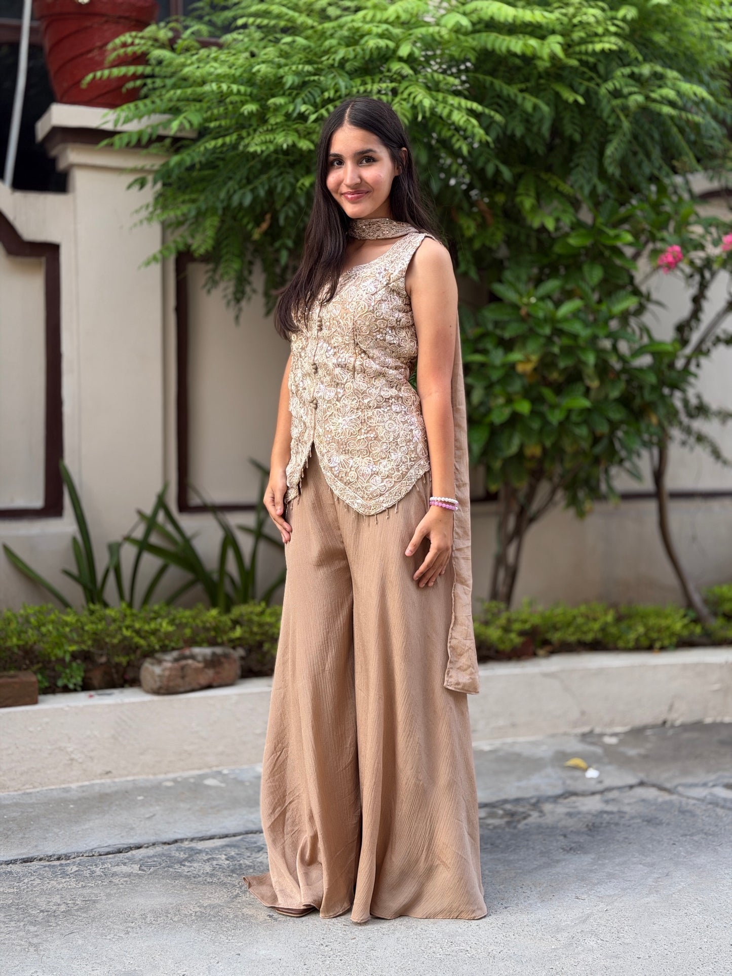 MOUSE SHORT TOP WITH PEARL WORK FULL FLAIR JAFFA