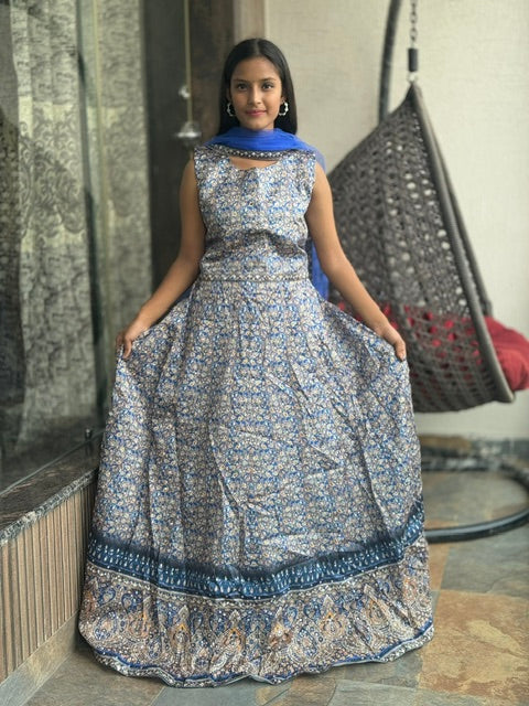 INDIPEHNAWA BANARSI LEHNGA