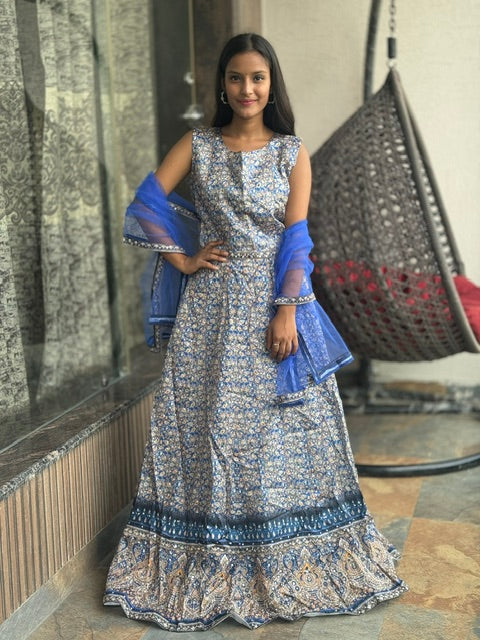 INDIPEHNAWA BANARSI LEHNGA