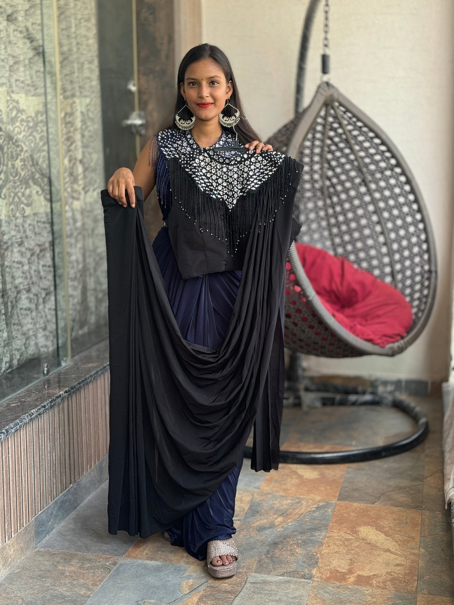 INDIPEHNAWA WEDDING SPECIAL HEAVY NECK PEACE CAP DRAPE SAREE (SR-02)