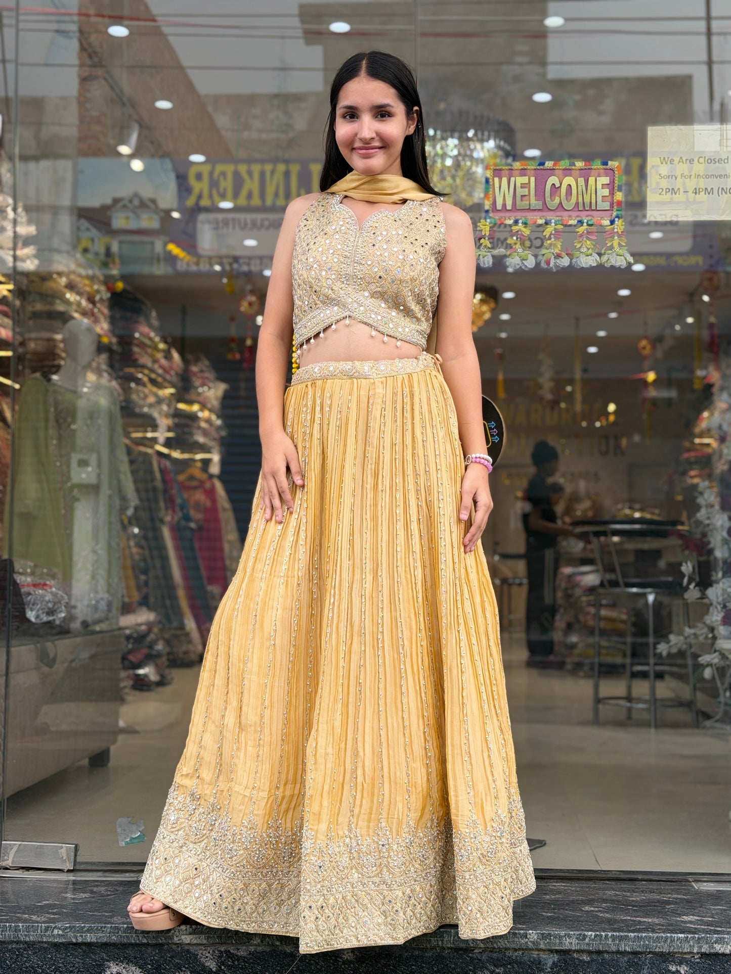 TRENDY IVORY HAND WORK PREMIUM LEHNGA