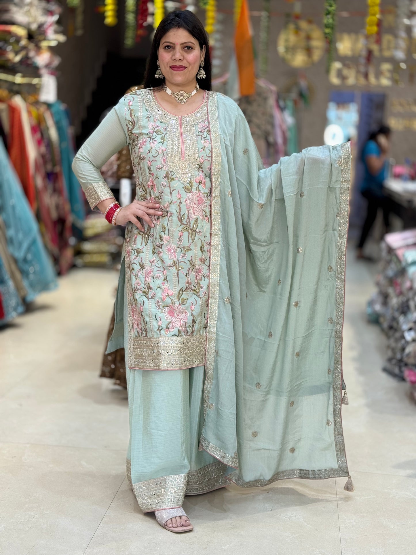 PURE CHINON SIPI WORK NECK WITH HEAVY JAFFA