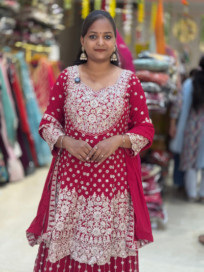 PAMPLUM LEHNGA WITH ORIGNAL MIRROR WORK WITH GEORGET