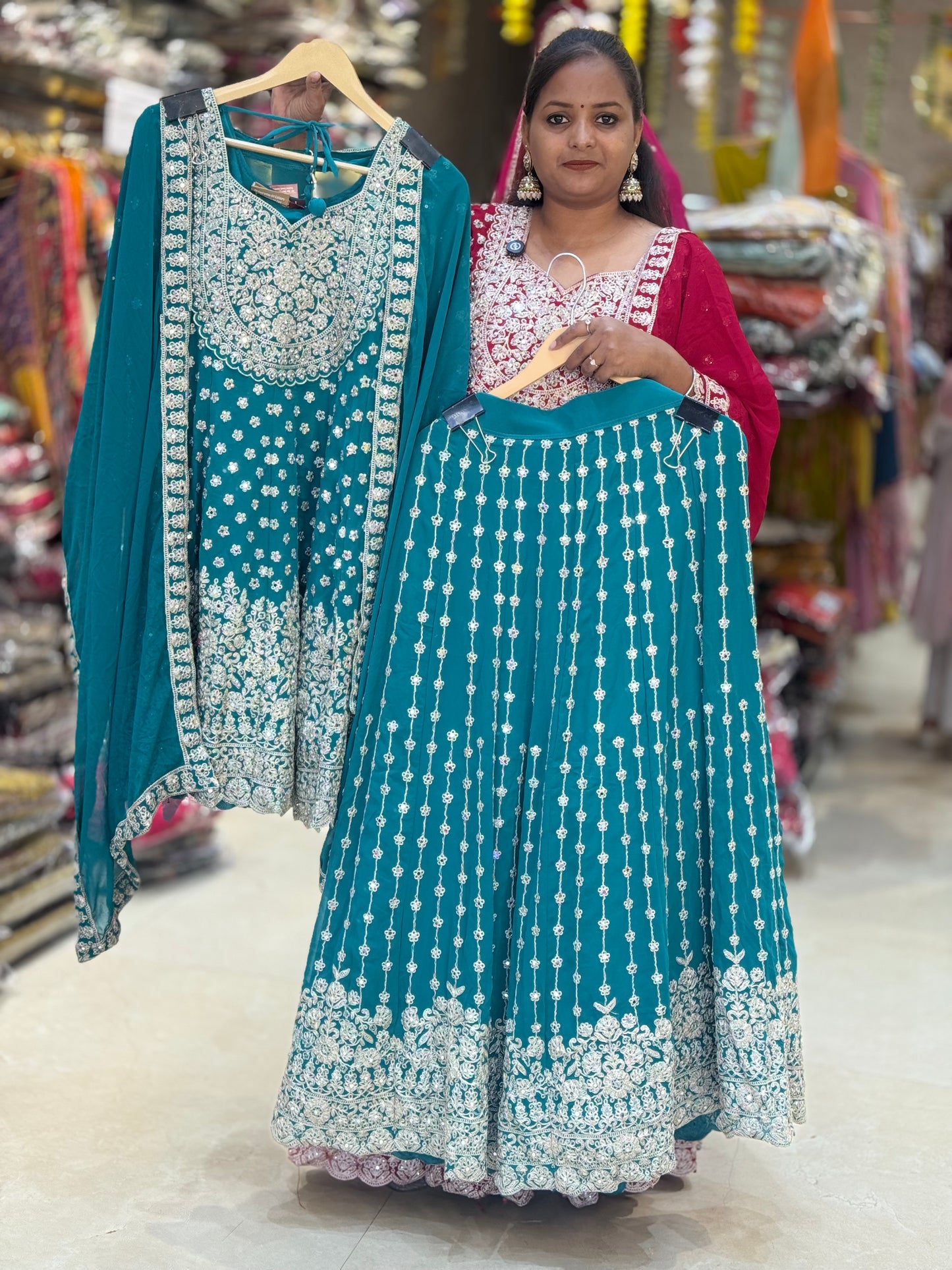 PAMPLUM LEHNGA WITH ORIGNAL MIRROR WORK WITH GEORGET