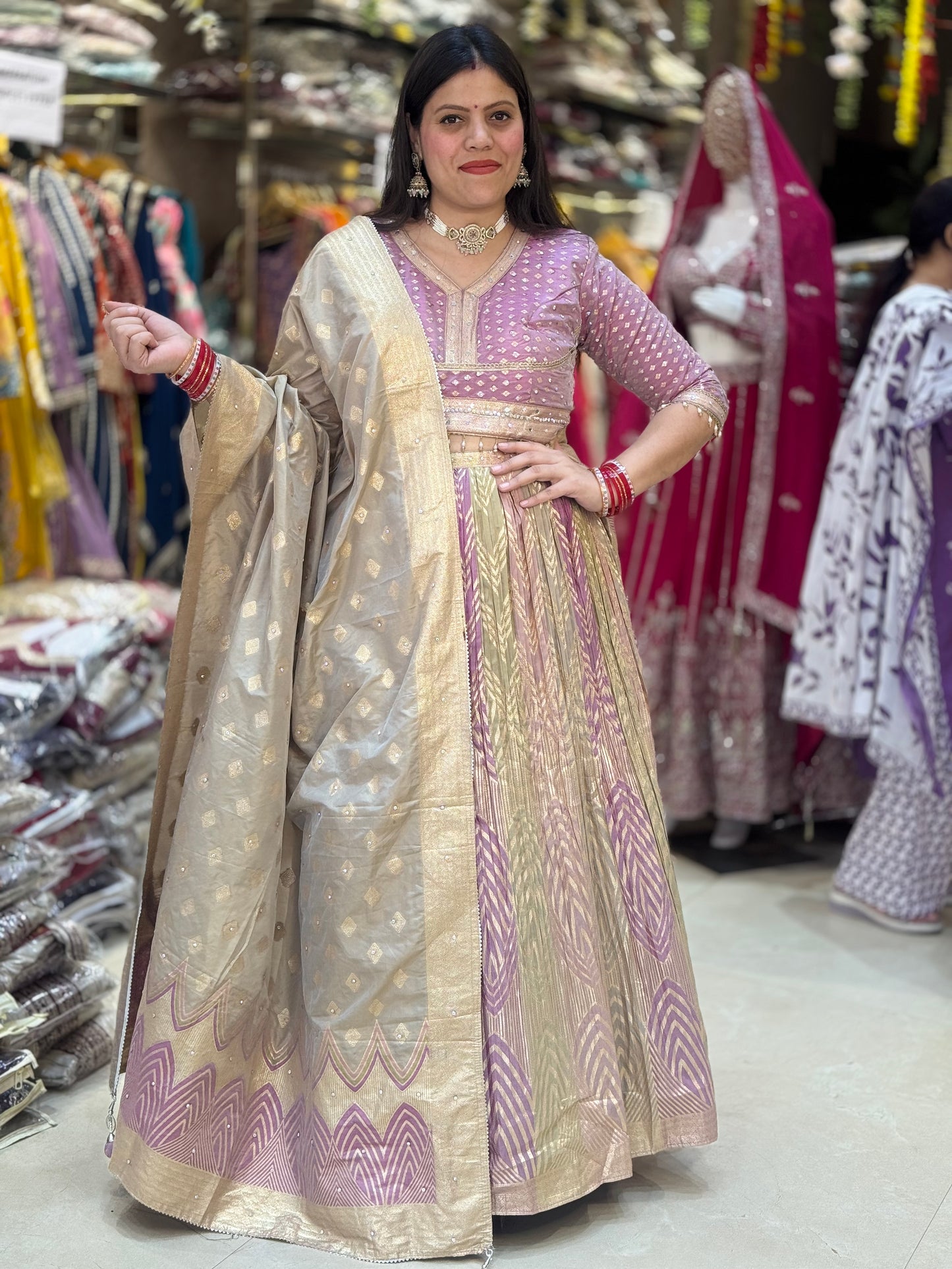 BANARSI DUEL IVORY FULL FLAIR LEHNGA