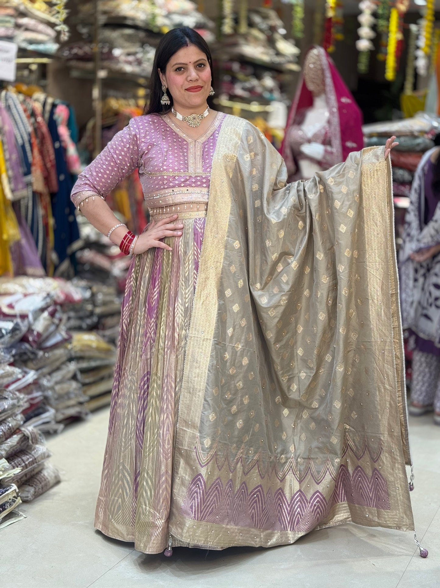 BANARSI DUEL IVORY FULL FLAIR LEHNGA