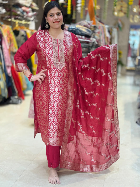 BEAUTIFUL KANCHIVERM SUIT