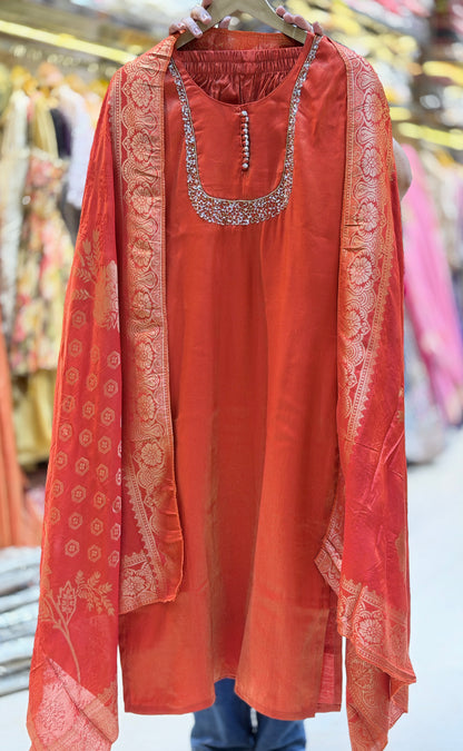 GAJJI SILK WITH CRISS CROS WORK SUIT