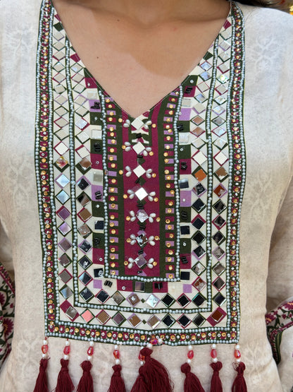 IVORY MEHROON WORK DESIGNER DUPPTA SUIT