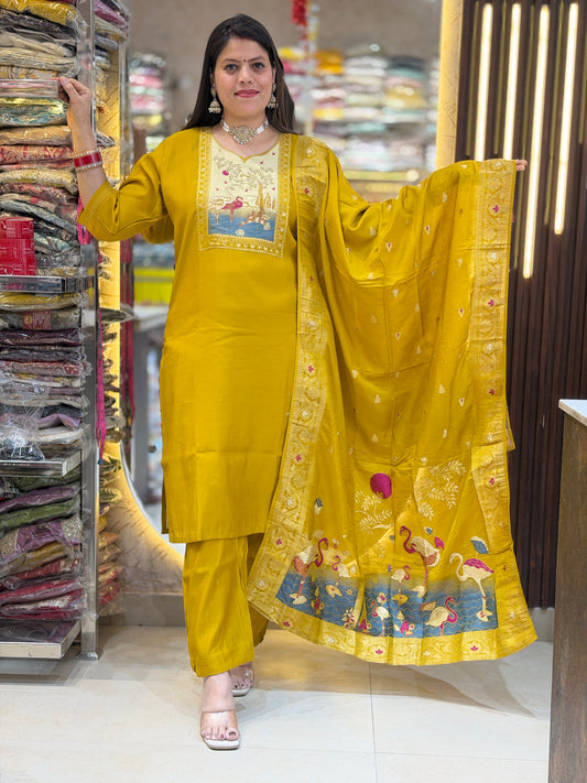 YELLOW DUCK RAJASTHANI ROYAL SUIT