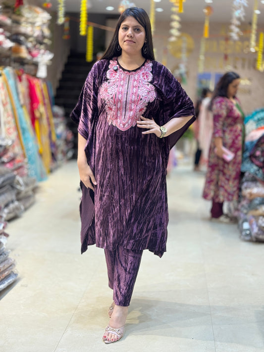PURPLE PREMIUM VELVET KAFTAAN WITH EARINGS