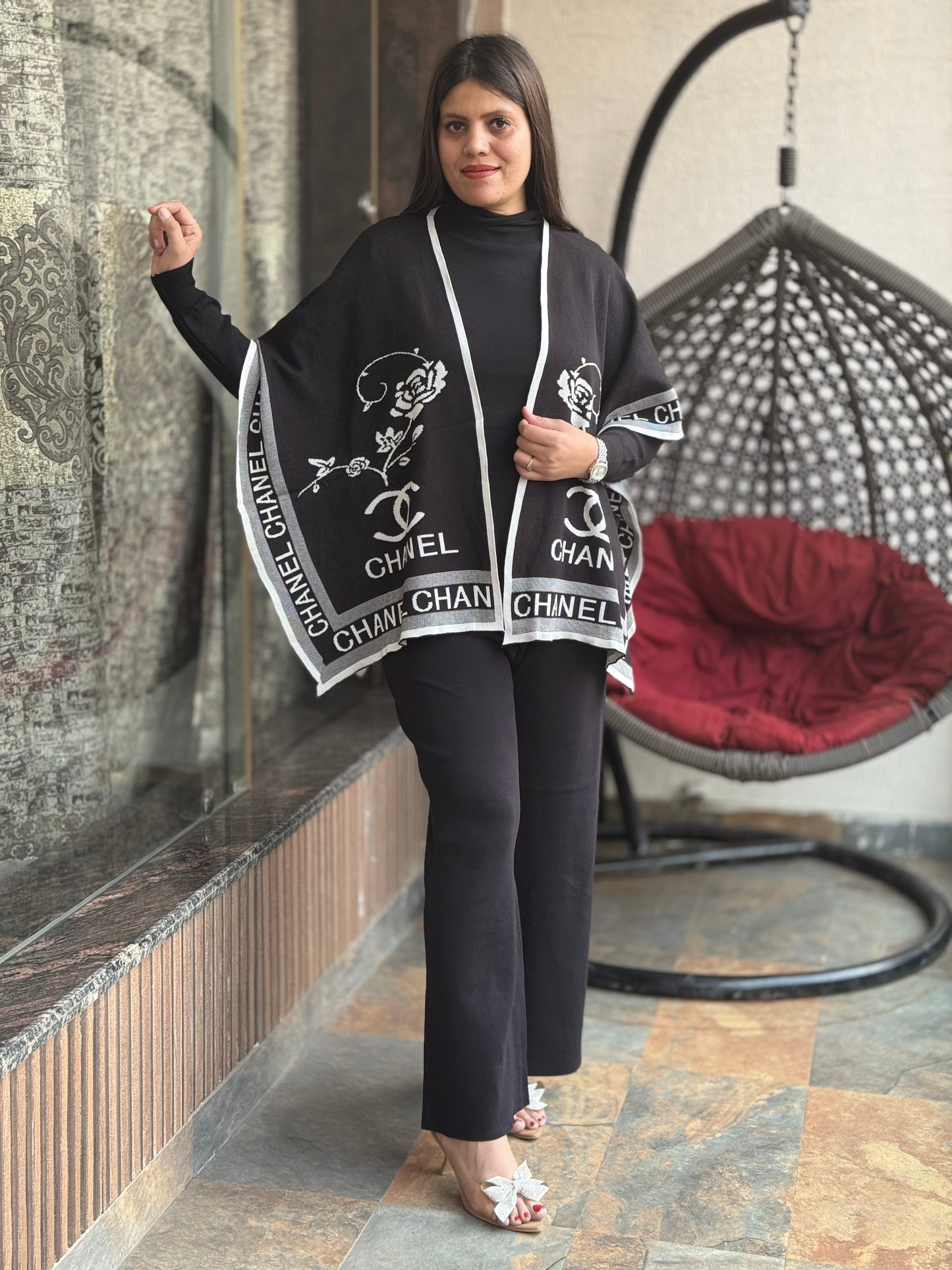 BEAUTIFUL WOLLEN KOREAN SHRUG CORDSET