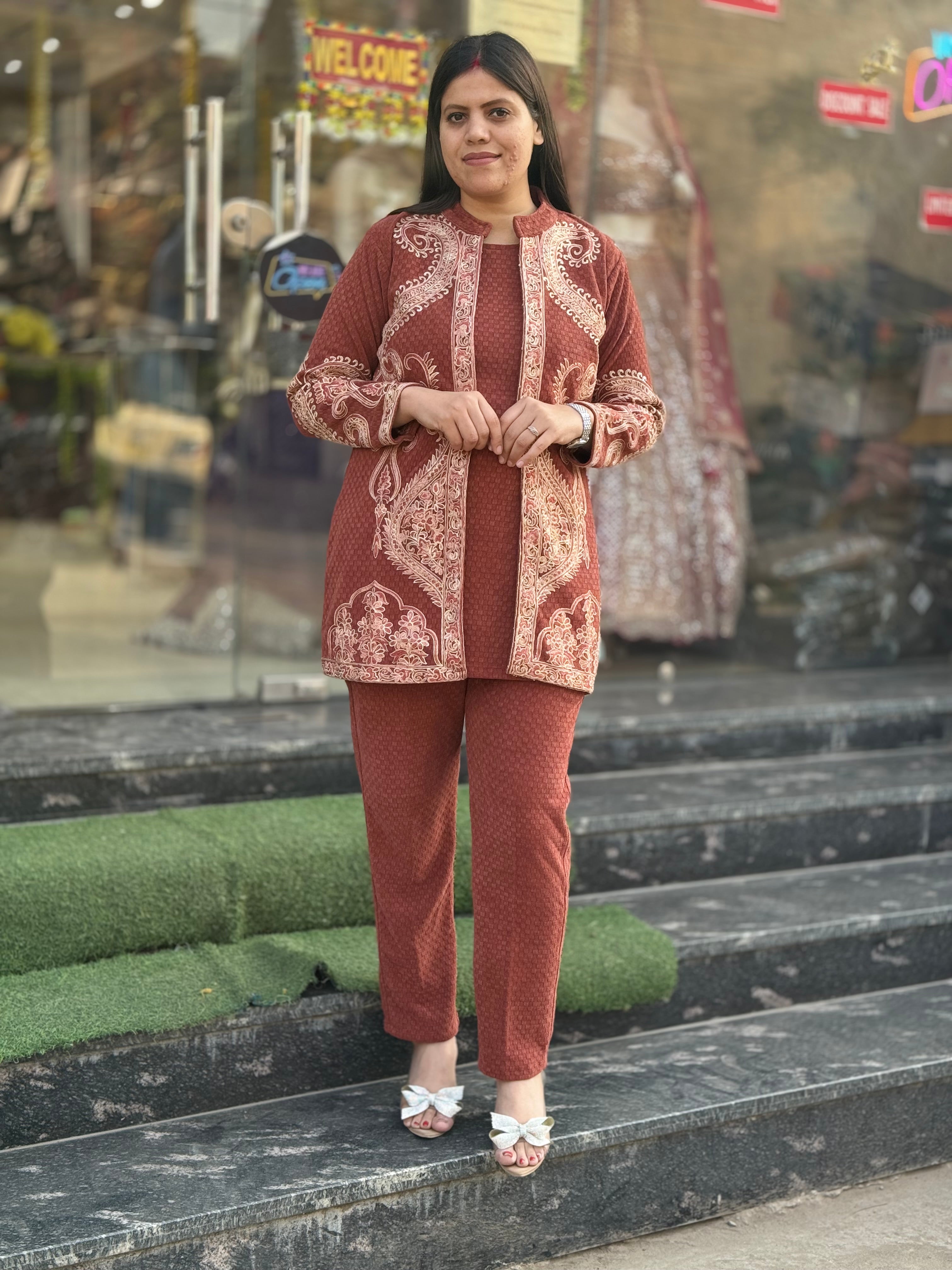 KASHMIRI THREE PC SHRUG SET – Arsh Wardrobe Collection
