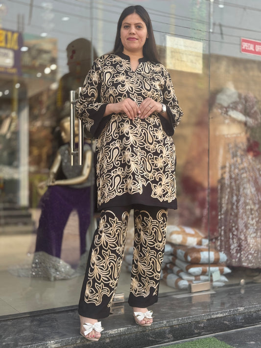 PREMIUM WOOL PHERAN DESIGN CORDSET