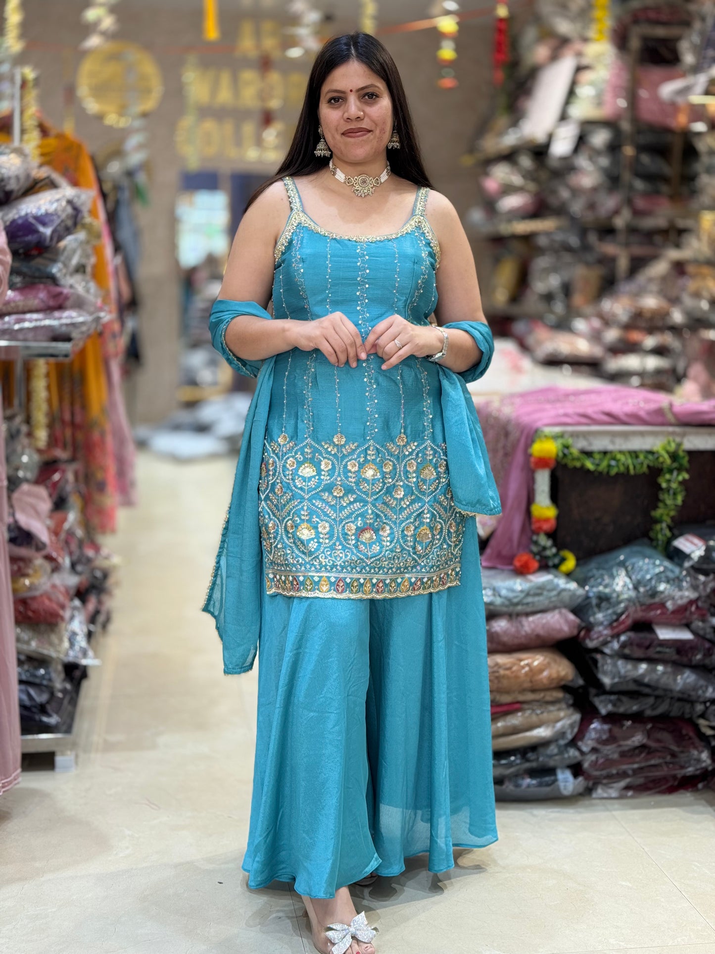 BEAUTIFUL BORDER DESIGN WITH GOLDEN TILLA WORK WITH HEAVY JAFFA