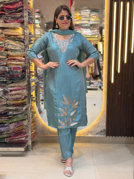 PREMIUM HANDWORK NECK DESIGN BEAUTIFUL SUIT